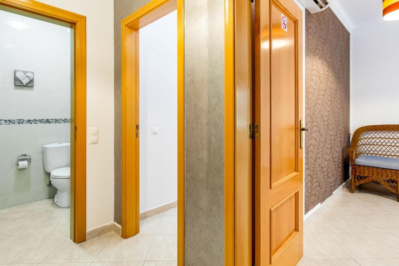 Spacious 2 Bdr Apartment W/ Patio By Lovelystay Armacao de Pera Exterior photo