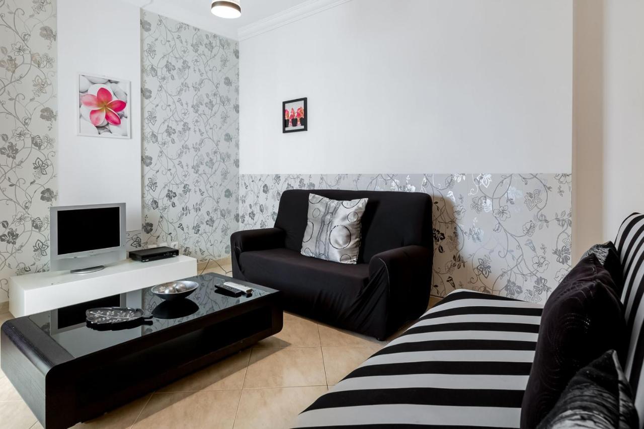 Spacious 2 Bdr Apartment W/ Patio By Lovelystay Armacao de Pera Exterior photo