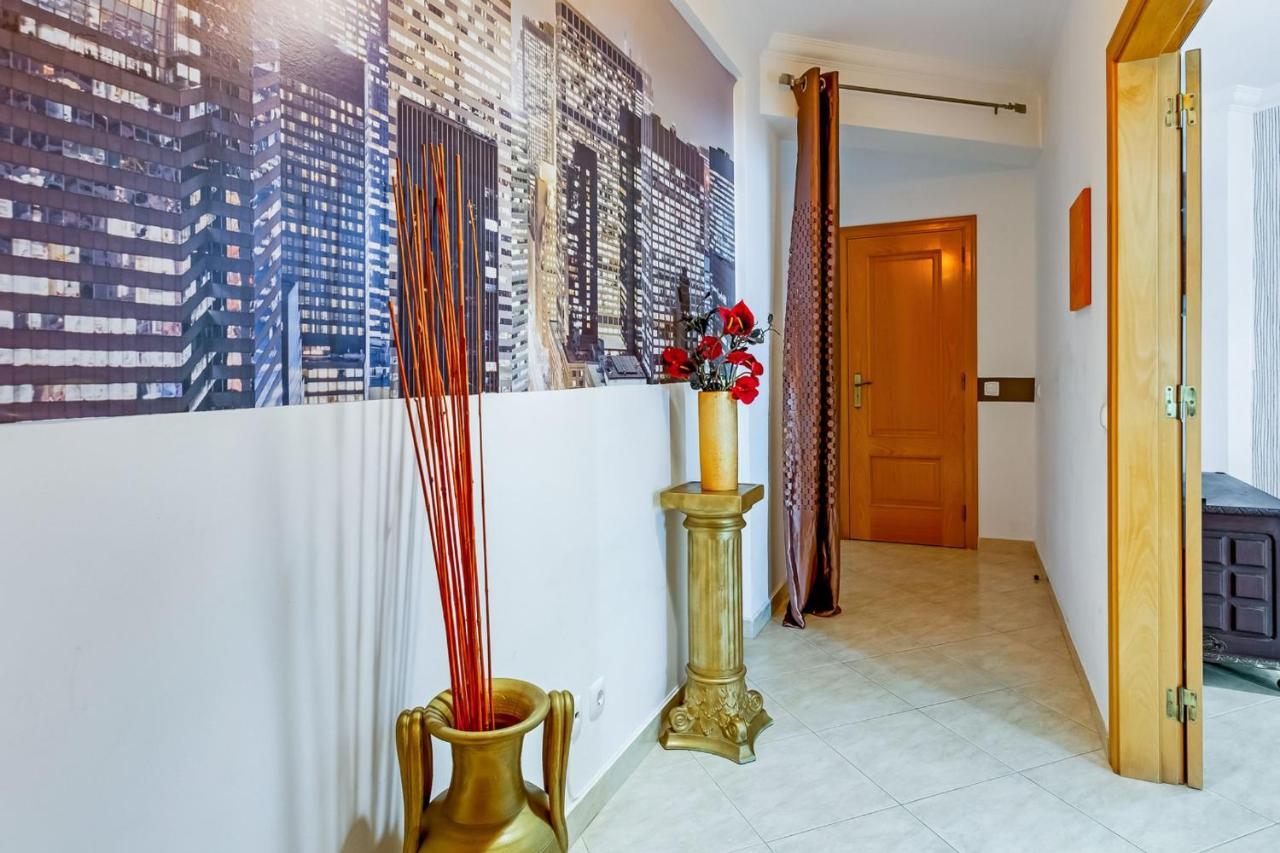 Spacious 2 Bdr Apartment W/ Patio By Lovelystay Armacao de Pera Exterior photo
